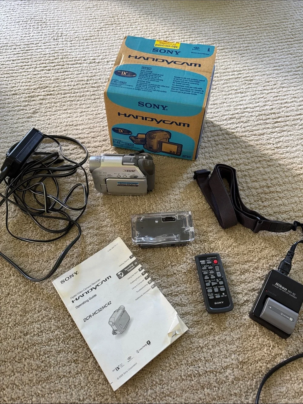 Sony DCR-HC32 Mini DV Handycam
